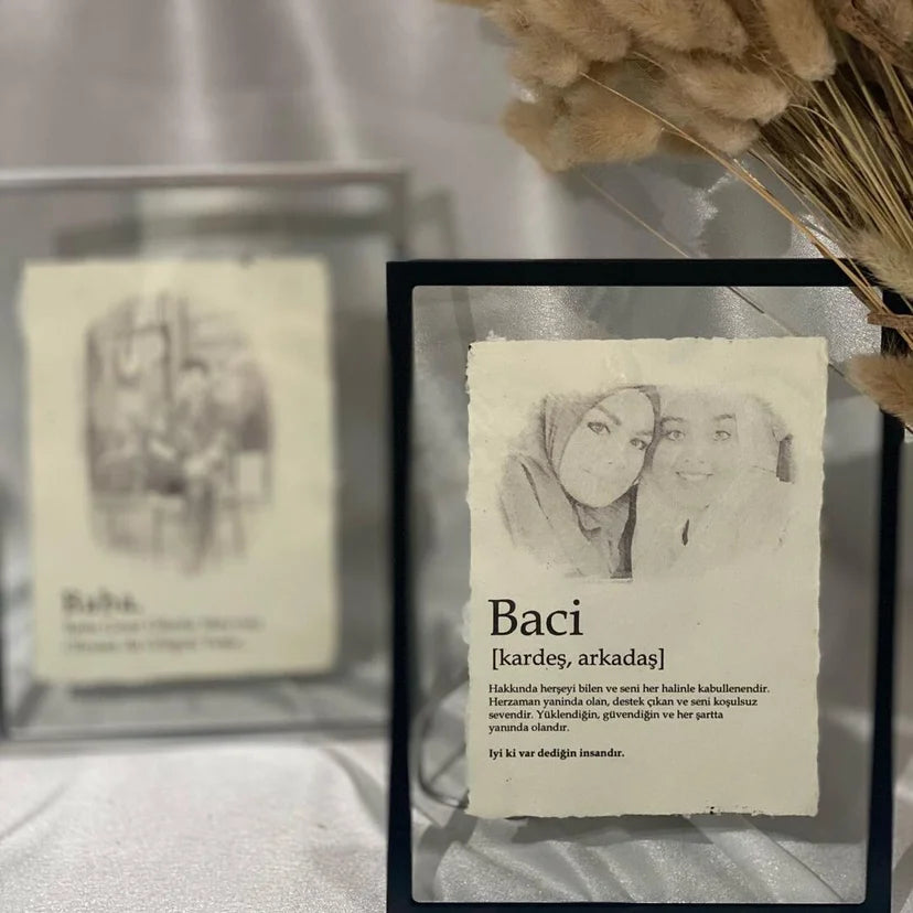 Fotolijst met foto en tekt voor je geliefde op handgeschepte papier