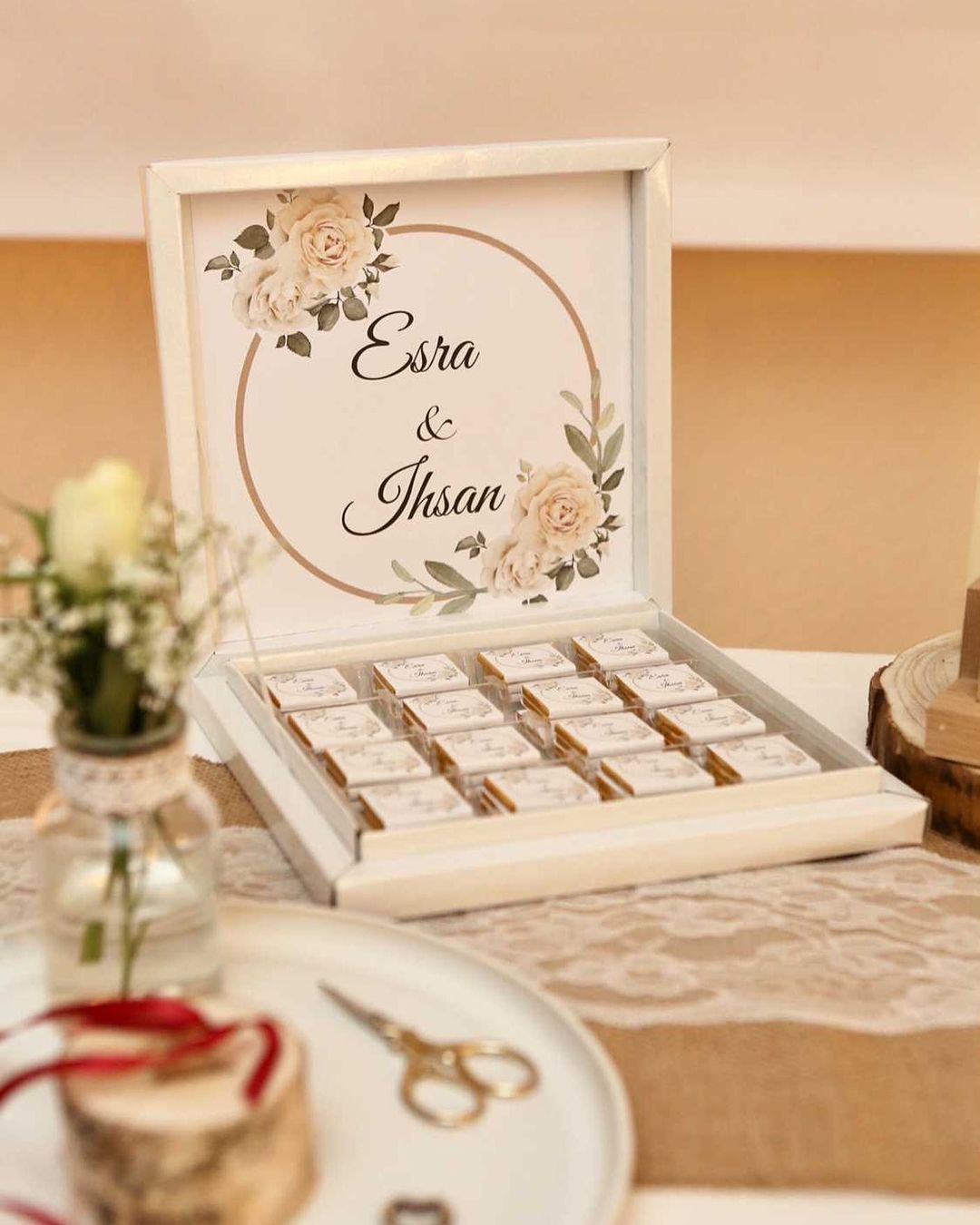 Chocolade box met eigen foto/tekst 48 stuks chocobox - gepersonaliseerde chocolade - isteme cikolata - kiz isteme - damat  - new born gift - kraamcadeau - pasgeboren baby kado